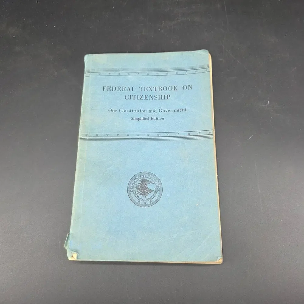 FEDERAL TEXTBOOK ON CITIZENSHIP Our Constitution & Government 1942 Map